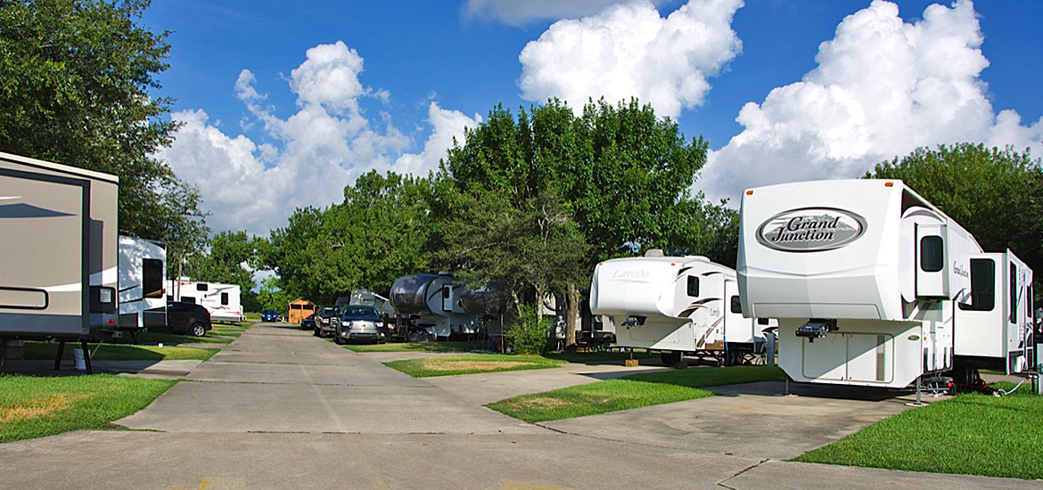 View of campsites at Houston East RV Resort 